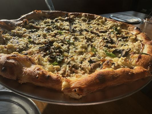 Pizza Verdura Sincera by null