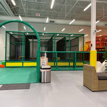 Safari - Fantastic, large open space for young kids! - Indoor Playcenter Near Me - Auburn, Washington