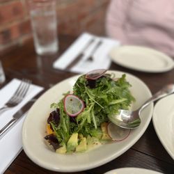 Isa Bistro - Salad