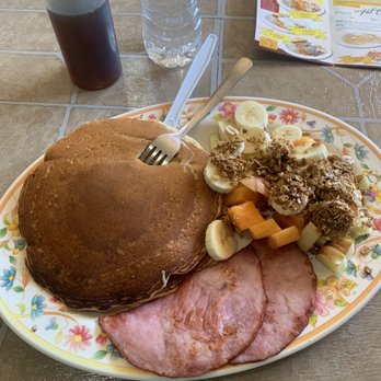 Los Chilaquiles - Hot Cakes 2 Piece con Fruta Natural, Miel y Granola 2/19/21 - New Mexican Cuisine Near Me - Oklahoma City, Oklahoma Los Chilaquiles - Hot Cakes 2 Piece con Fruta Natural, Miel y Granola 2/19/21 - New Mexican Cuisine Near Me - Oklahoma City, Oklahoma