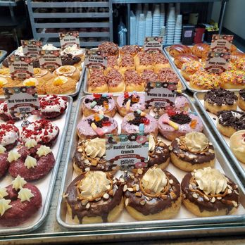 Mojo Donuts - Bill Lewis making a quick pitstop for Mojo Donuts in Pembroke Pines, Florida. - Donuts Near Me - Pembroke Pines, Florida Mojo Donuts - Bill Lewis making a quick pitstop for Mojo Donuts in Pembroke Pines, Florida. - Donuts Near Me - Pembroke Pines, Florida