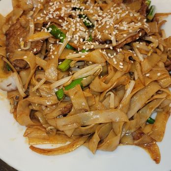 Fun Station - Beef Chowfoon - Noodles Near Me - Honolulu, Hawaii Fun Station - Beef Chowfoon - Noodles Near Me - Honolulu, Hawaii