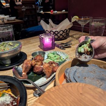 Frontera Grill - Blue corn tortillas, fresh!  Warm! Plentiful! - Mexican Near Me - Chicago, Illinois