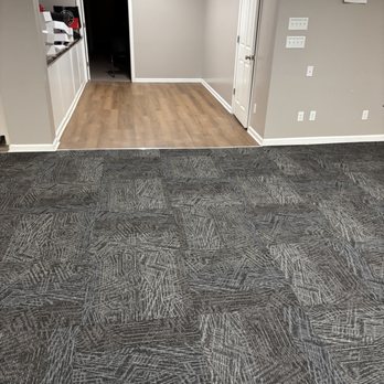 Williams Carpet Shop - vinyl tile - Flooring Near Me - Muncie, Indiana Williams Carpet Shop - vinyl tile - Flooring Near Me - Muncie, Indiana