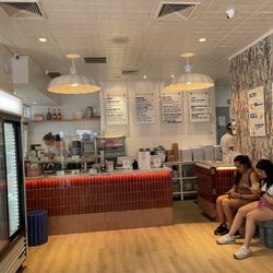 Chloe's - Interior