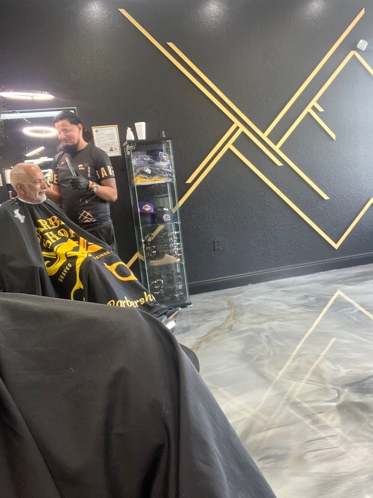 Legends Barbershop & Style Logo