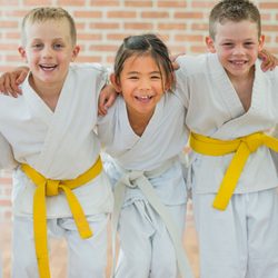Joon Lee's Tae Kwon Do - Summer programming, classes for youth and adults.