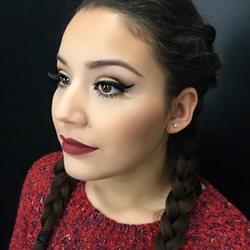 Harlee Deluca Artistry