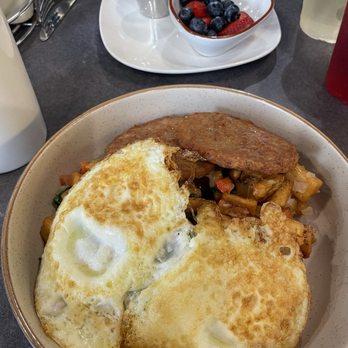 Lux Cafe - potato bowl - Breakfast & Brunch Near Me - New Orleans, Louisiana