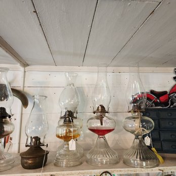 Willow Ranch Farmhouse - vintage hurricane lamps - Flea Markets Near Me - Young Harris, Georgia Willow Ranch Farmhouse - vintage hurricane lamps - Flea Markets Near Me - Young Harris, Georgia