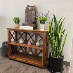Horizon Dermatology and Cosmetic Center - Serene waiting area
