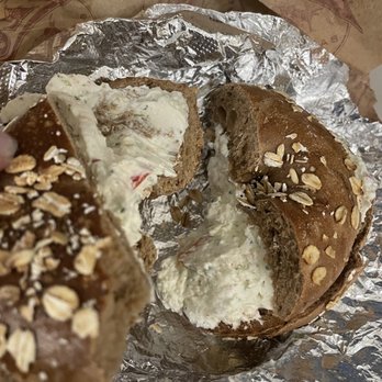 Leo's Bagels - Poorly cut bagel - Coffee & Tea Near Me - New York, New York Leo's Bagels - Poorly cut bagel - Coffee & Tea Near Me - New York, New York