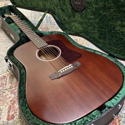 Bentley Guitar Studios
