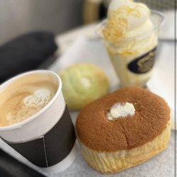 Confections Bakery & Cafe
