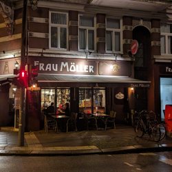 Frau Möller - Store front.