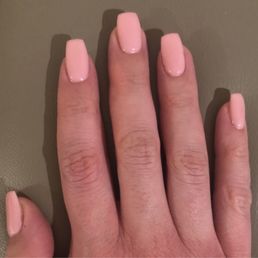 Pretty barbie pink nails!