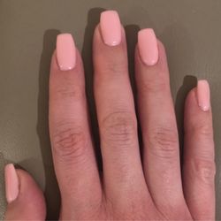 Pretty barbie pink nails!