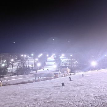 Cascade Mountain - Ski Resorts Near Me - Portage, Wisconsin
