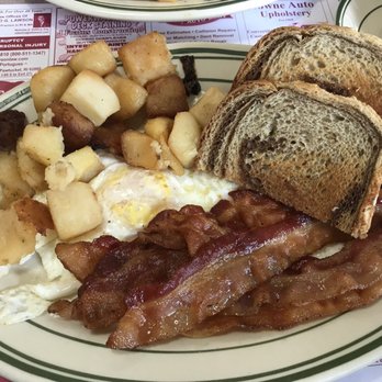 Scramblers Ii 55 Photos 55 Reviews Breakfast Brunch 2 Greenville Ave Johnston Ri Restaurant Reviews Phone Number Menu Yelp