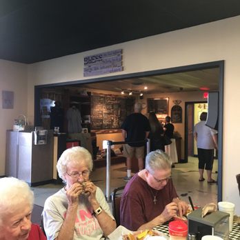 The Brick BBQ - Barbeque Near Me - Marshall, Missouri