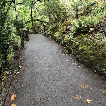 Multnomah Falls - Trail. - Hiking Near Me - Bridal Veil, Oregon Multnomah Falls - Trail. - Hiking Near Me - Bridal Veil, Oregon