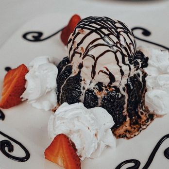 Brasão Brazilian Steakhouse - Molten cake - Steakhouses Near Me - Plano, Texas
