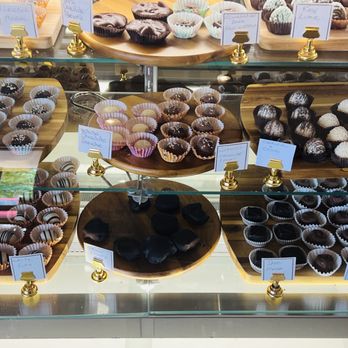Tifa Chocolate and Gelato - chocolate for every inclination - Chocolatiers & Shops Near Me - Camarillo, California Tifa Chocolate and Gelato - chocolate for every inclination - Chocolatiers & Shops Near Me - Camarillo, California