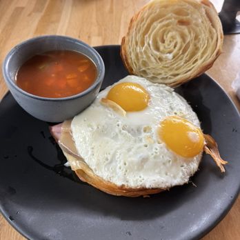 La Panadería Bakery Café - El Favorito (Sunny Side Up) and Fideo soup. - Cafes Near Me - San Antonio, Texas