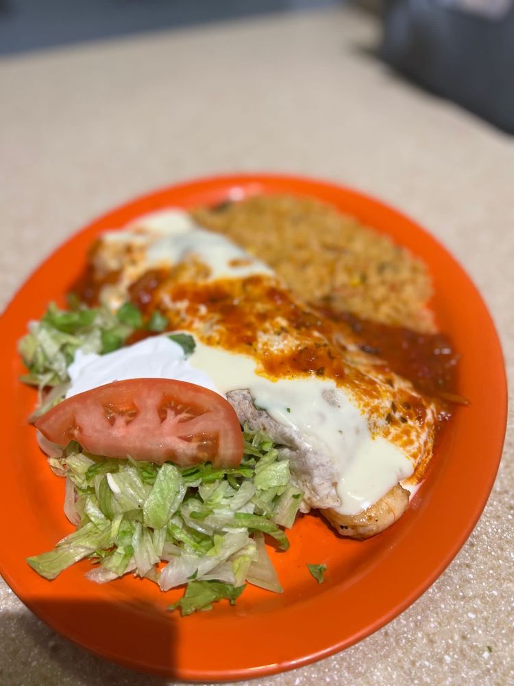 Food from Taqueria El Rey Bar & Grill
