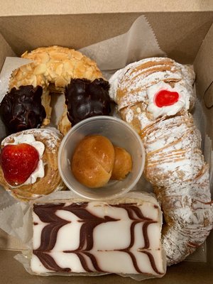 Del Ponte's Bakery by null