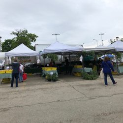 Oak Park Farmers Market - First day of the Season 2022!