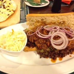 Brauhaus "Zur alten Fassfabrik" - Pulled Porc im Ciabatta mit Krautsalat.