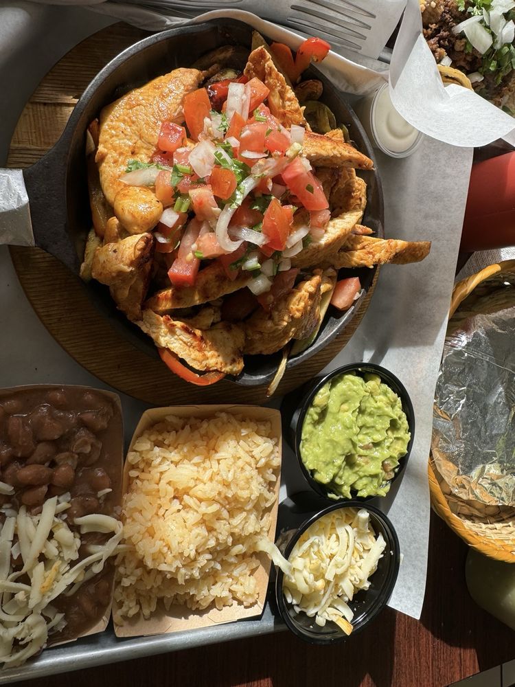 La Taquiza Y Mas
