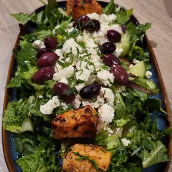 Mediterranean Grill - Mediterranean salad with chicken - Mediterranean Near Me - Bethlehem, Pennsylvania
