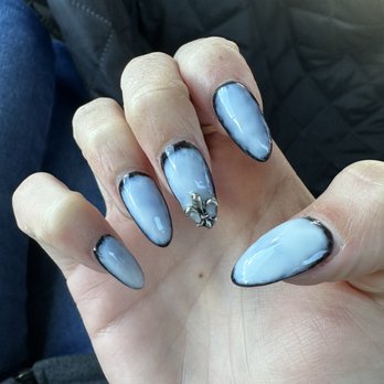 Rosy Tips Nails & Spa - it was very sloppy & messy - Nail Salons Near Me - Chula Vista, California