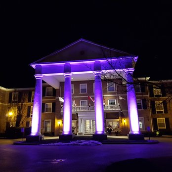 Queen's Landing - QL by night - Hotels Near Me - Niagara-on-the-Lake, Ontario