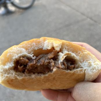 Chiu Quon Bakery & Dim Sum - Bakeries Near Me - Chicago, Illinois