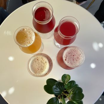 Brew-N-Krew Ale House - Brewpubs Near Me - Salinas, California Brew-N-Krew Ale House - Brewpubs Near Me - Salinas, California