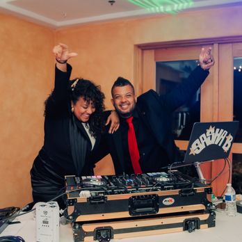 Amplified Entertainment - DJ and MC - DJs Near Me Amplified Entertainment - DJ and MC - DJs Near Me