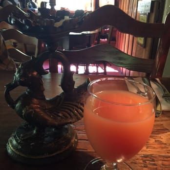Deetjen's Restaurant - Grapefruit juice - American Near Me - Big Sur, California Deetjen's Restaurant - Grapefruit juice - American Near Me - Big Sur, California