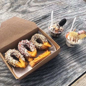 Santo Dulce Churros - Sinful six and sundaes - Desserts Near Me - Miami, Florida Santo Dulce Churros - Sinful six and sundaes - Desserts Near Me - Miami, Florida