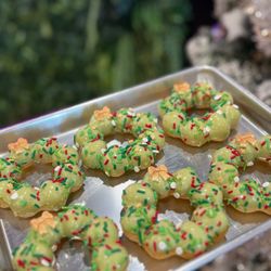 Ice-Spot - Christmas mochi donuts
