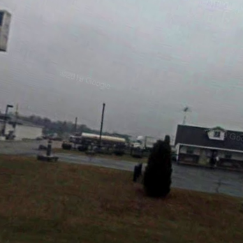 Exxon Motel - Looks dreary here but on a sunny day it is nice, open, a little lawn to play on... - Hotels Near Me - Wausaukee, Wisconsin Exxon Motel - Looks dreary here but on a sunny day it is nice, open, a little lawn to play on... - Hotels Near Me - Wausaukee, Wisconsin