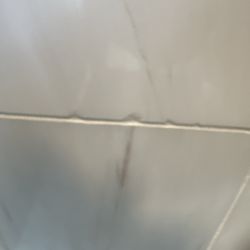Floor & Decor - Shit tile