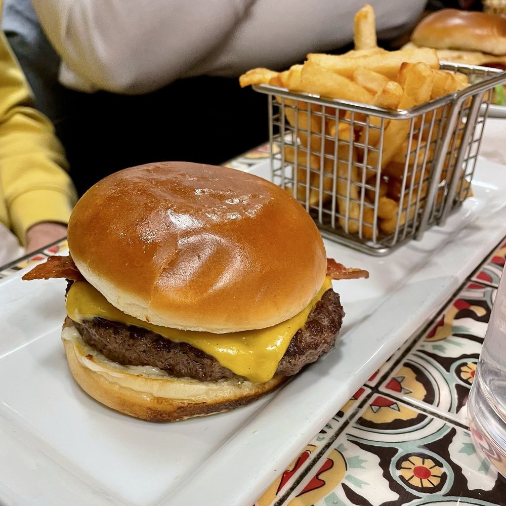 Luna's Bar and Grill - Classic Cheeseburger with Fries - Tex-Mex Near Me - Florence, Kentucky Luna's Bar and Grill - Classic Cheeseburger with Fries - Tex-Mex Near Me - Florence, Kentucky