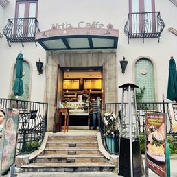 Exterior outside entrance of Urth Caffé - Urth Caffé - Santa Monica, California Exterior outside entrance of Urth Caffé - Urth Caffé - Santa Monica, California
