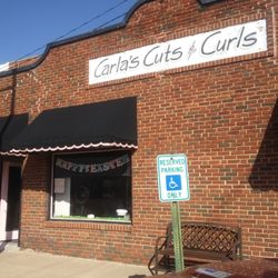 Carla's Cut & Curls - Front of the business