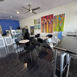 Central Bean Cafe - Inside seating