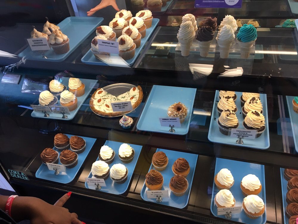 SUGAR SHACK 34 Photos & 71 Reviews 215 N Clippert St, Lansing