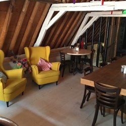 De Wandelaar - Small but very authentic restaurant in this town.